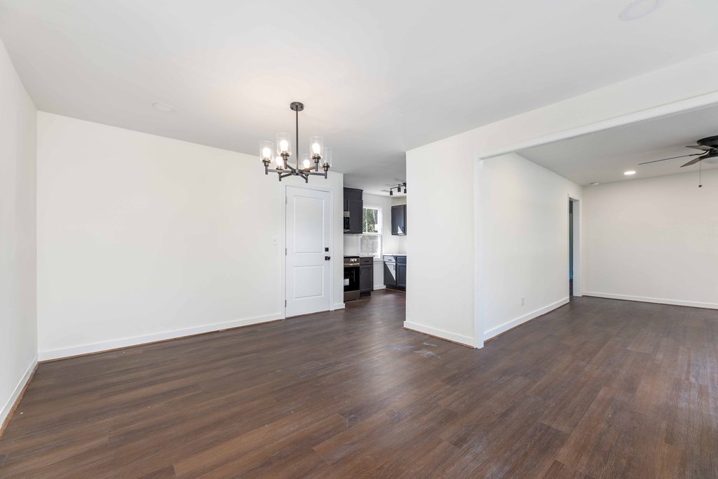 1430 Cloverdale Road Columbus, GA 31904 - Photo 6 of 36