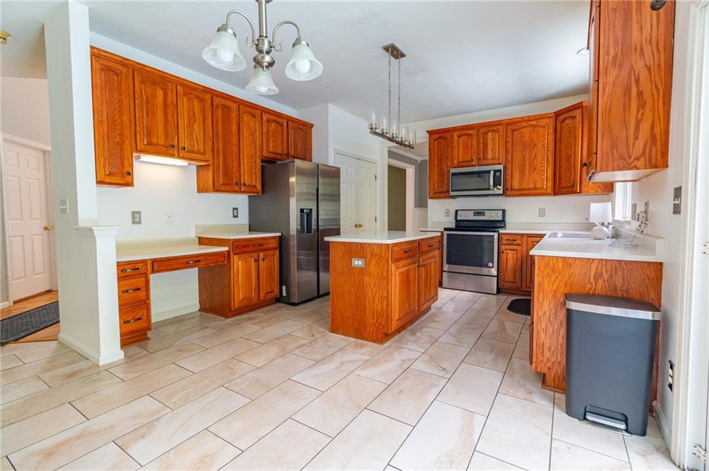 236 Edgewood Drive Beaver, PA 15009 - Photo 6 of 47