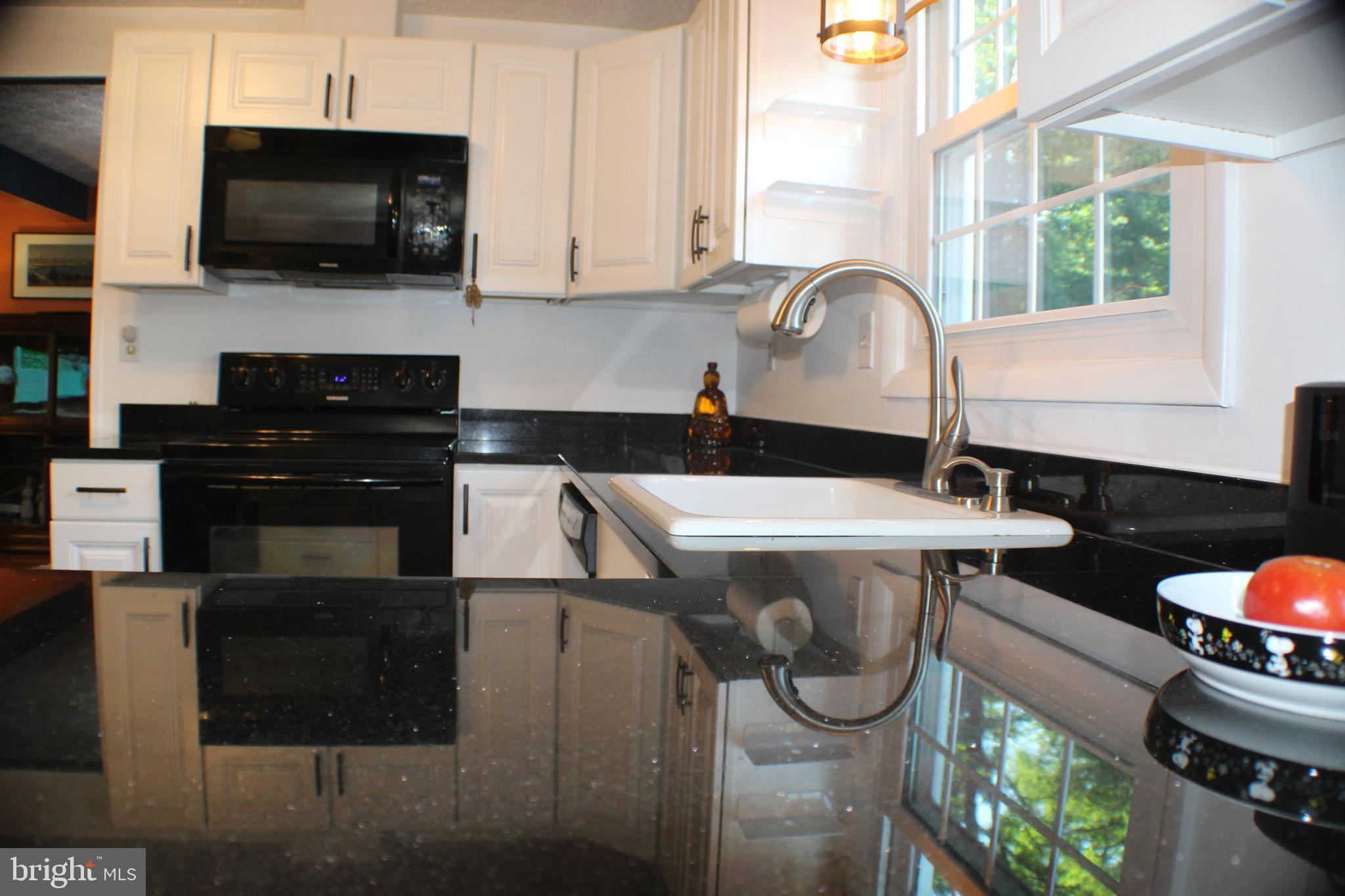 8271 Raindrop Way Springfield, VA 22153 - Photo 19 of 53 Gallery Image 19