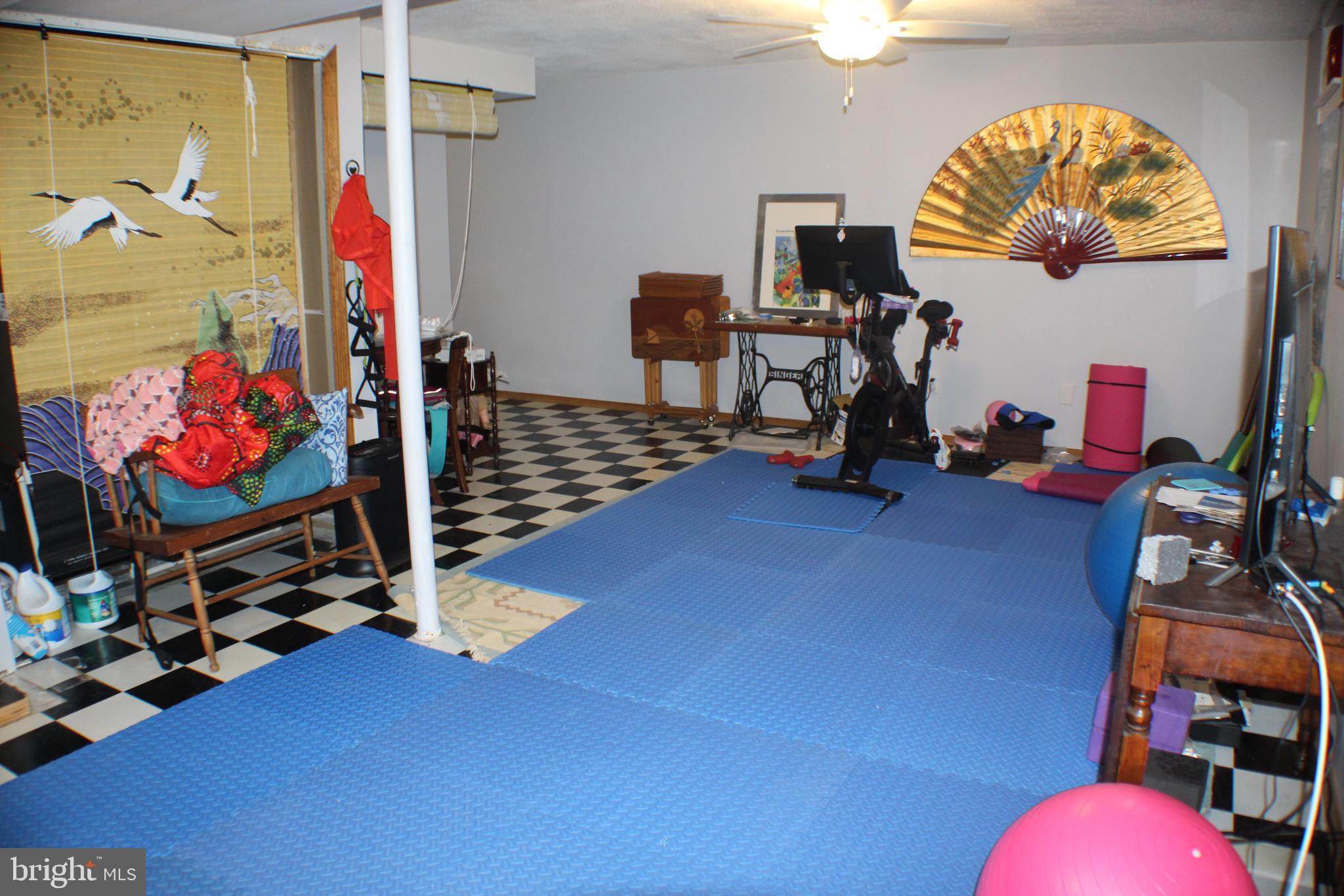 8271 Raindrop Way Springfield, VA 22153 - Photo 41 of 53 Gallery Image 41