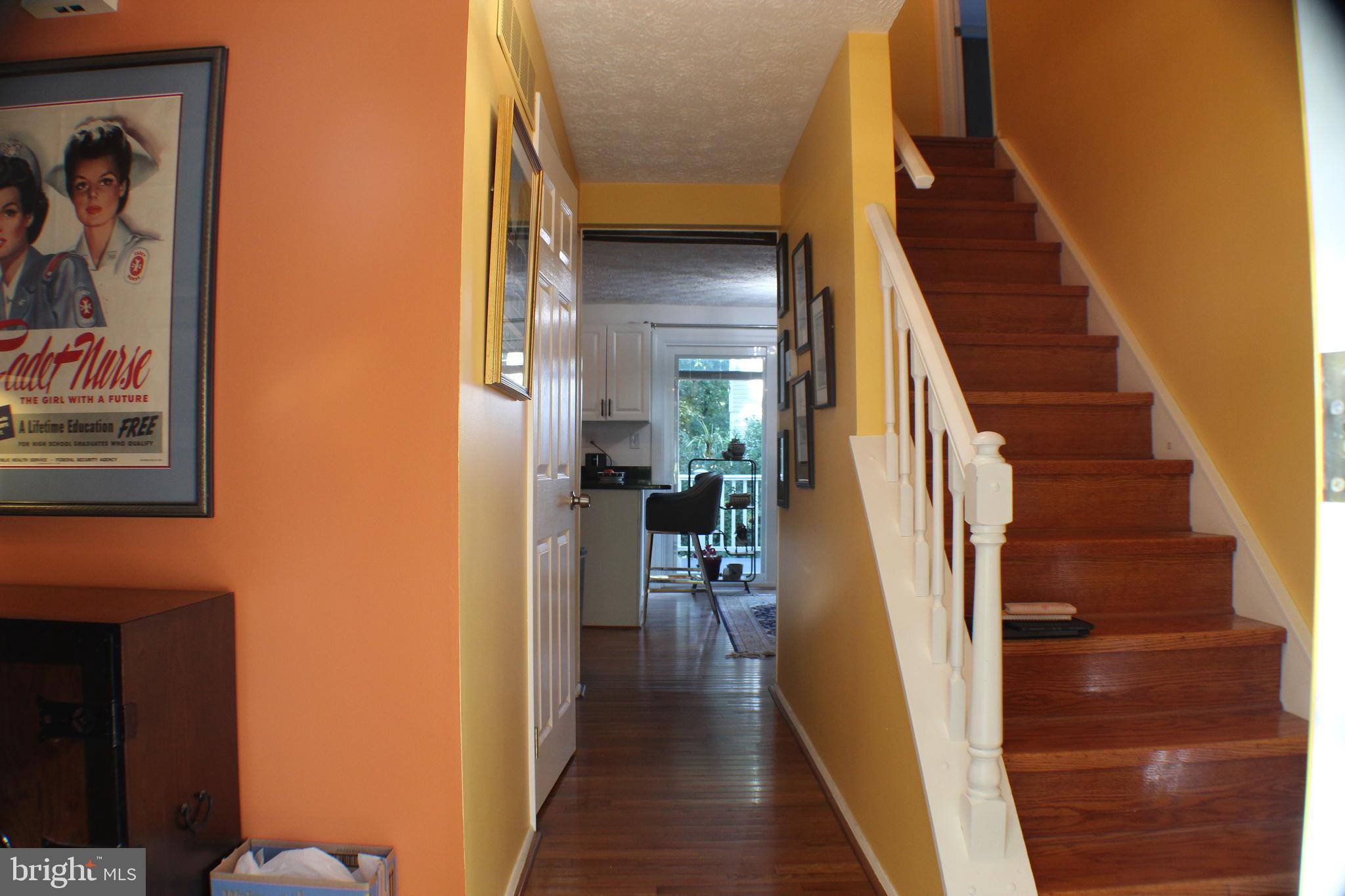 8271 Raindrop Way Springfield, VA 22153 - Photo 7 of 53 Gallery Image 7