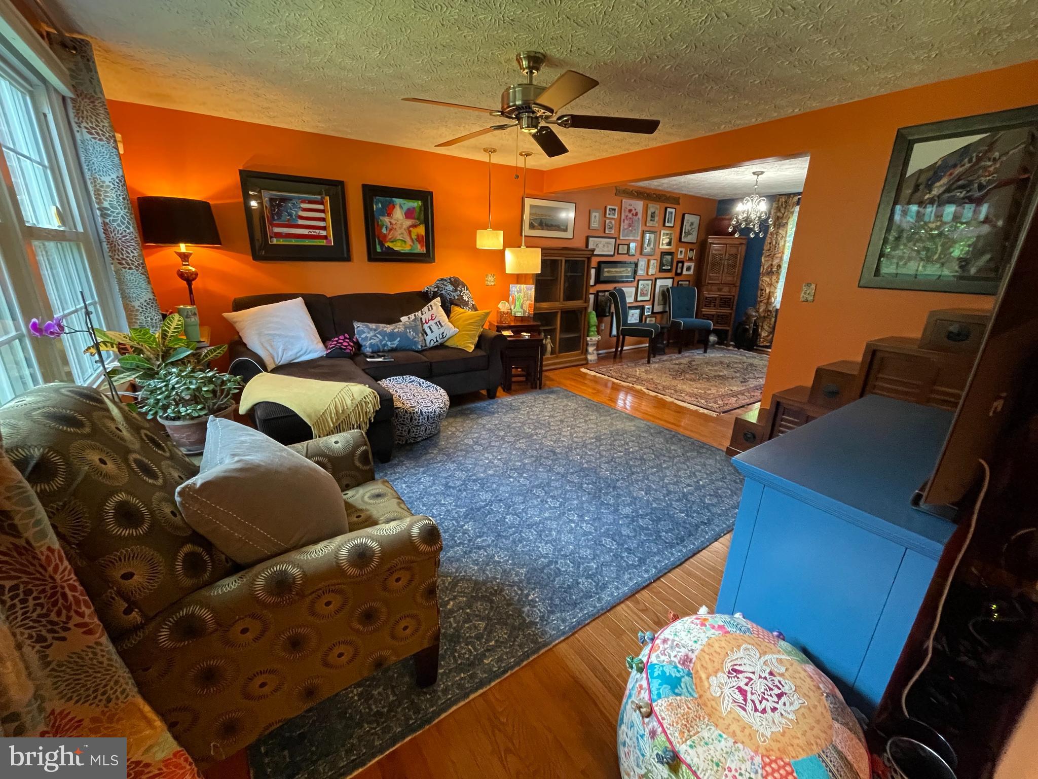 8271 Raindrop Way Springfield, VA 22153 - Photo 8 of 53 Gallery Image 8