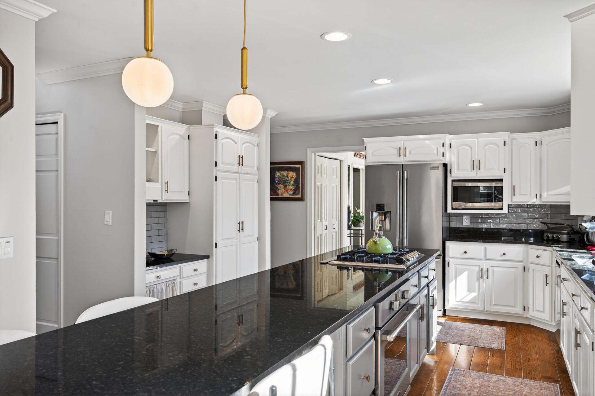 1504 Fairfield Road South Minnetonka, MN 55305 - Photo 18 of 65