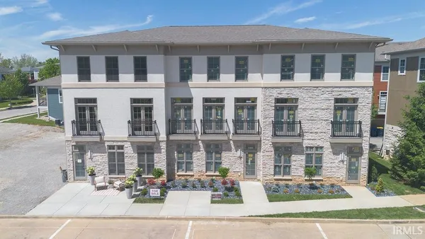 $560,000 | 1542 South Piazza Drive, Bloomington, IN 47401