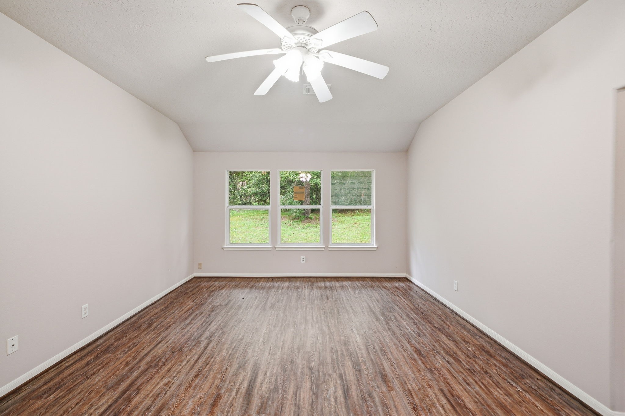 12595 Royal Springs Road Conroe, TX 77303 - Photo 14 of 29