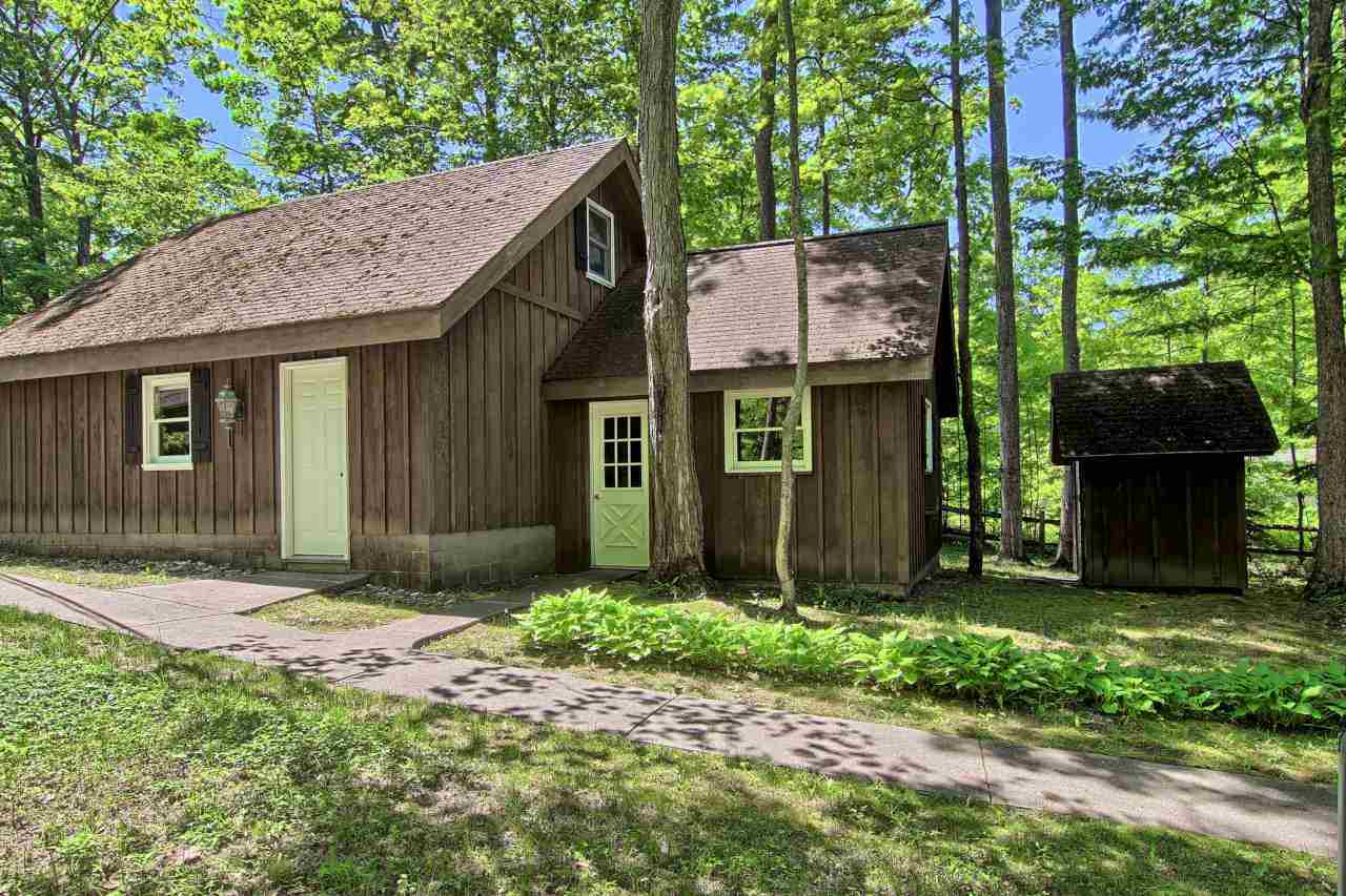 8758 South Dunns Farm Road Maple City, MI 49664 - Photo 46 of 59 1834335-45.JPG