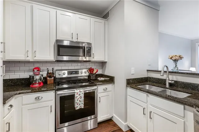 $305,000 | 821 Ralph McGill Boulevard Northeast, Unit 2405, Atlanta, GA 30306