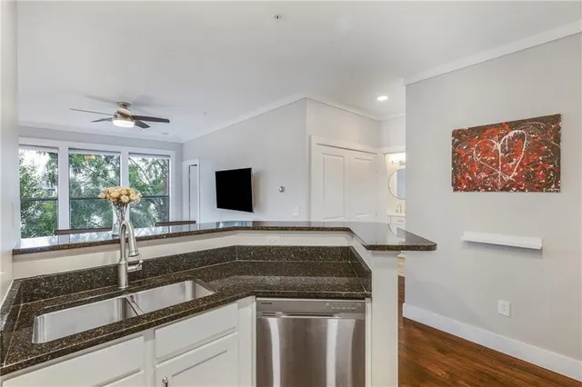 $305,000 | 821 Ralph McGill Boulevard Northeast, Unit 2405, Atlanta, GA 30306