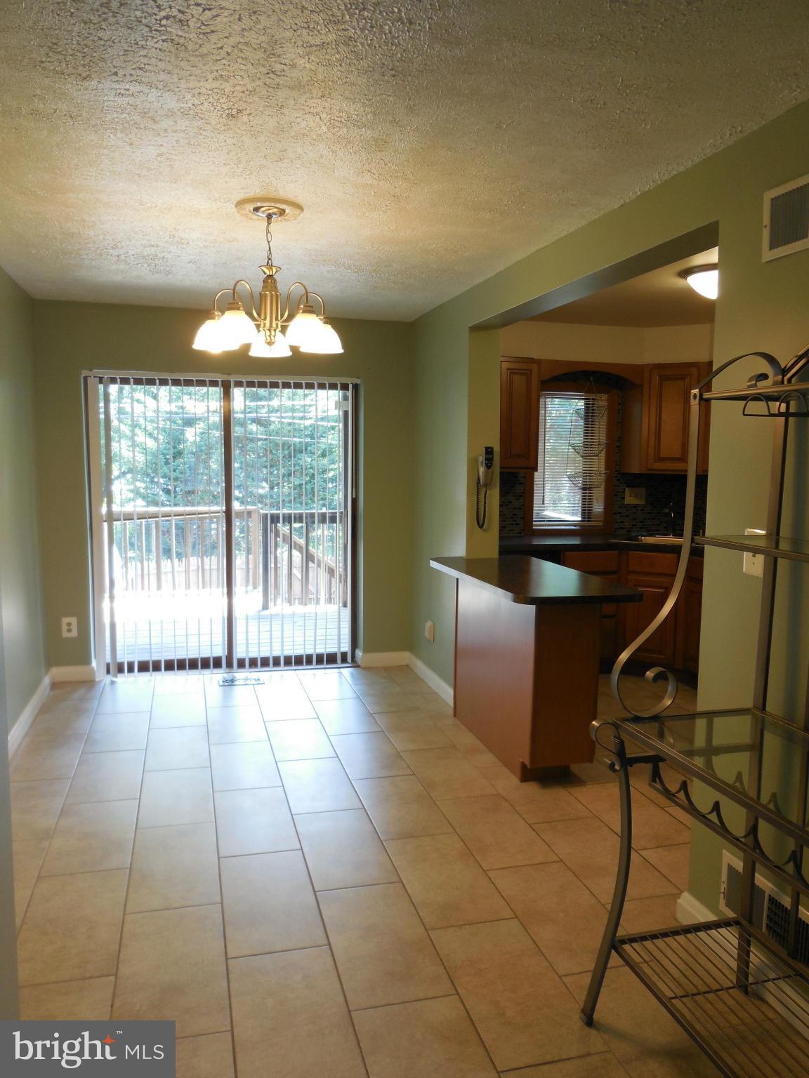 446 Grovethorn Road Baltimore, MD 21220 - Photo 5 of 25