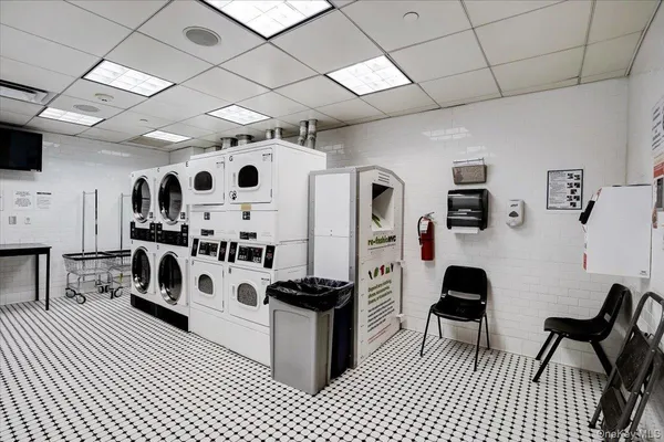 $4,600 | 300 West 135th Street, Unit 9G | Central Harlem