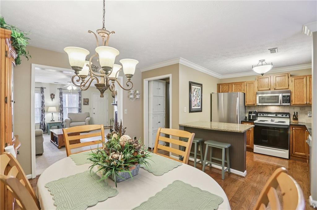 4166 Oakwood Way Duluth, GA 30096 - Photo 11 of 46