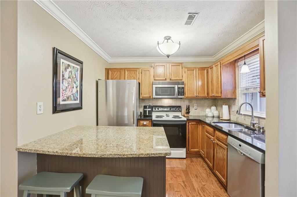 4166 Oakwood Way Duluth, GA 30096 - Photo 17 of 46