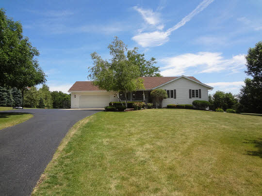9071 North Hedge Road Byron, IL 61010 - Photo 1 of 11 Gallery Image 1
