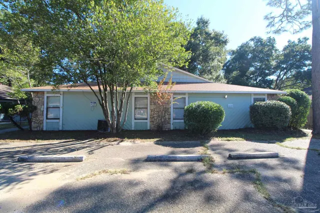 $1,095 | 6810 Tiki Lane, Unit 4, Pensacola, FL 32503
