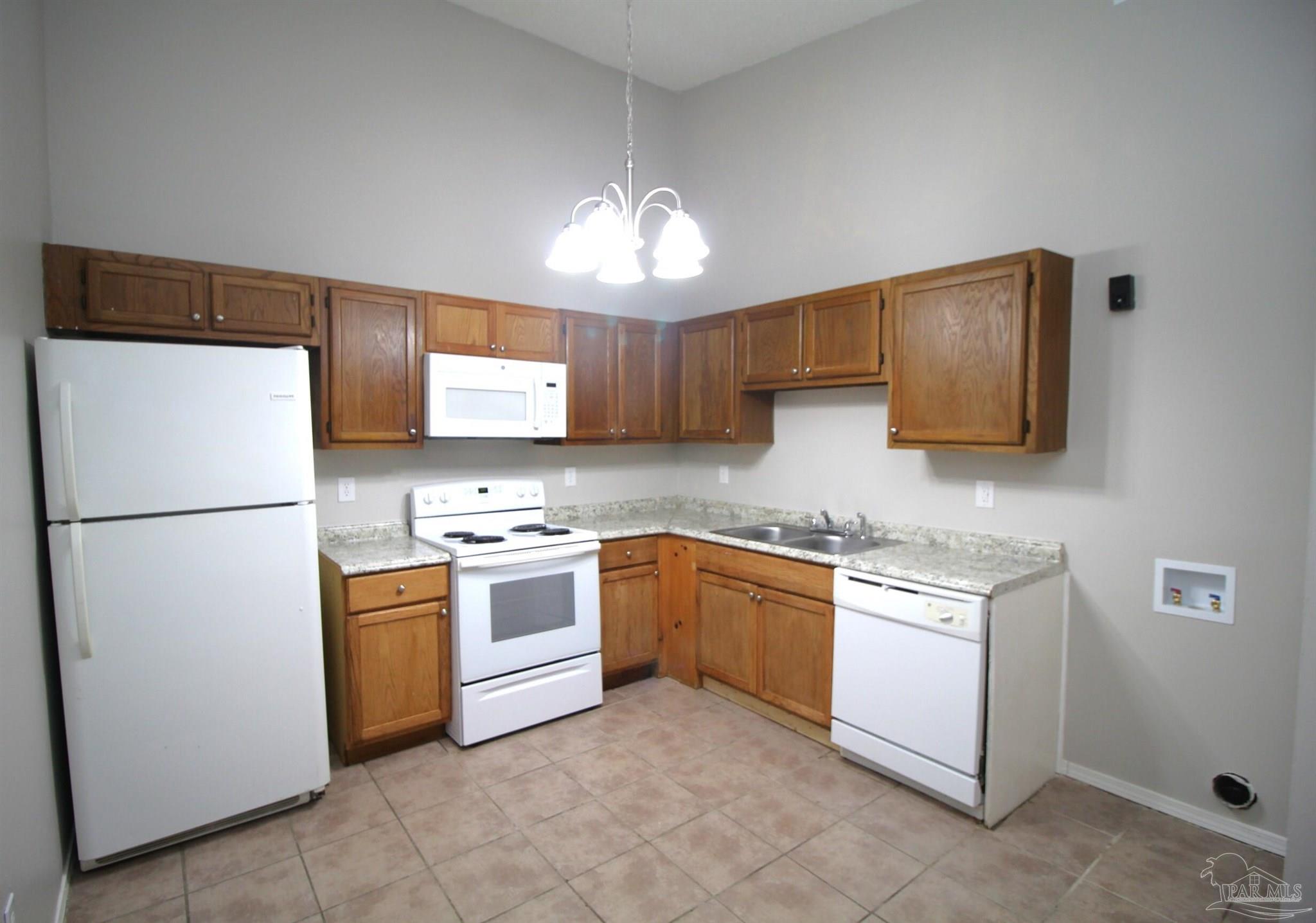 6810 Tiki Lane, Unit 4 Pensacola, FL 32503 - Photo 7 of 14