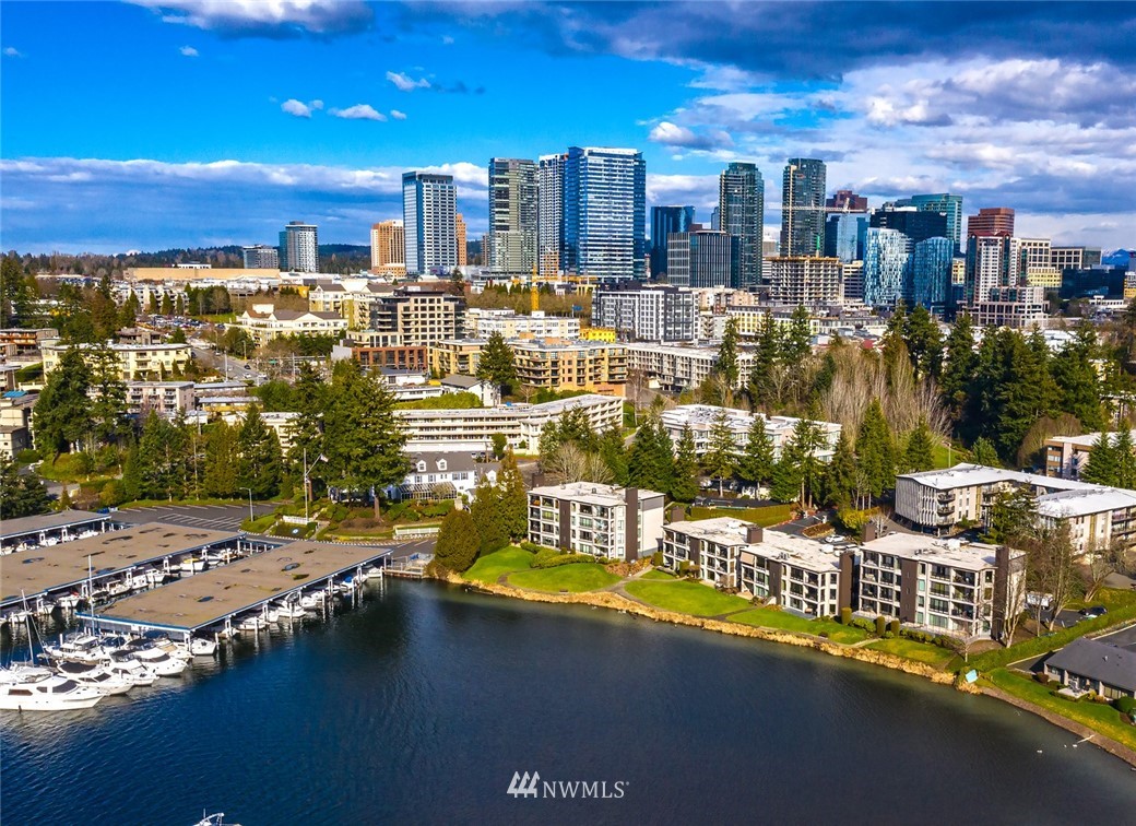 101 101st Avenue Southeast, Unit C402 Bellevue, WA 98004 - Photo 2 of 23