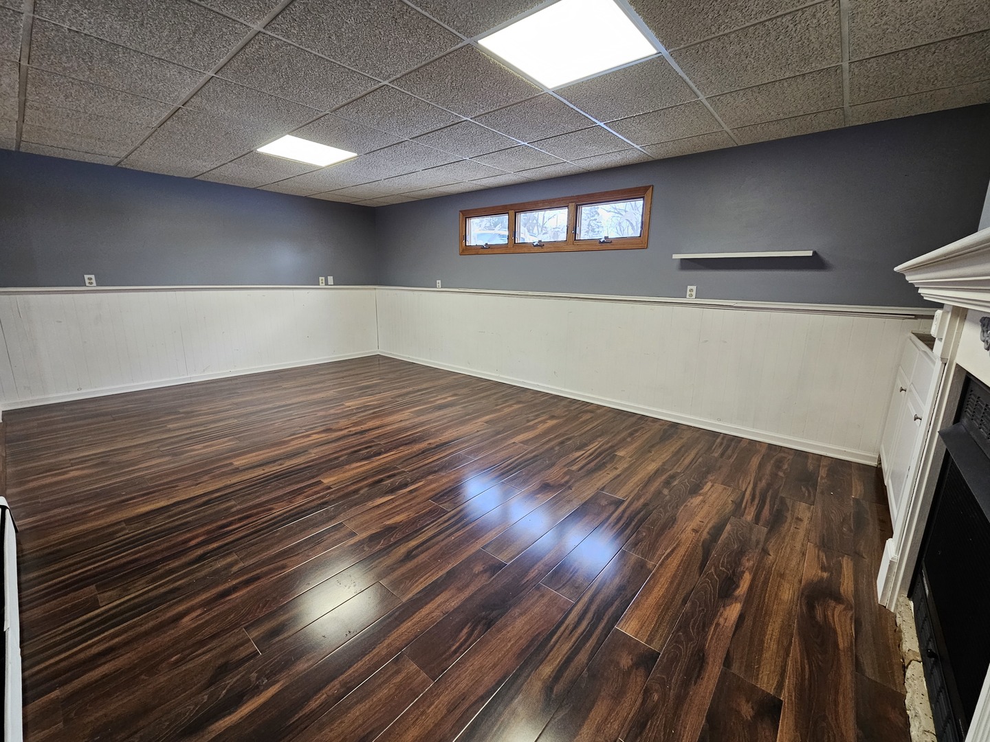 208 South River Road Fox River Grove, IL 60021 - Photo 14 of 40 a view of an empty room with wooden floor