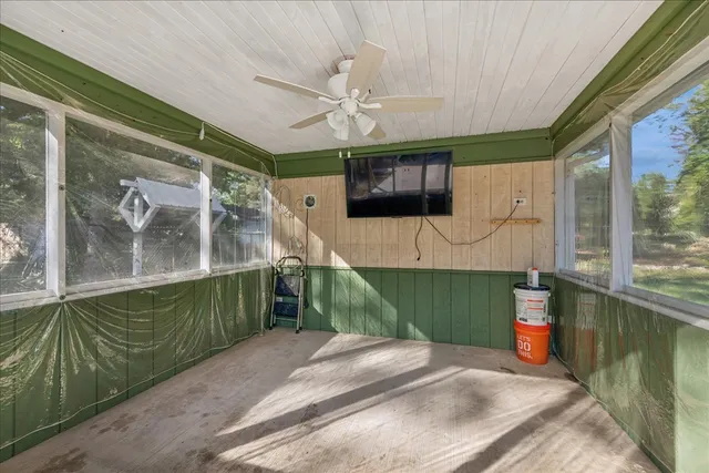 $364,900 | 208 South River Road, Fox River Grove, IL 60021