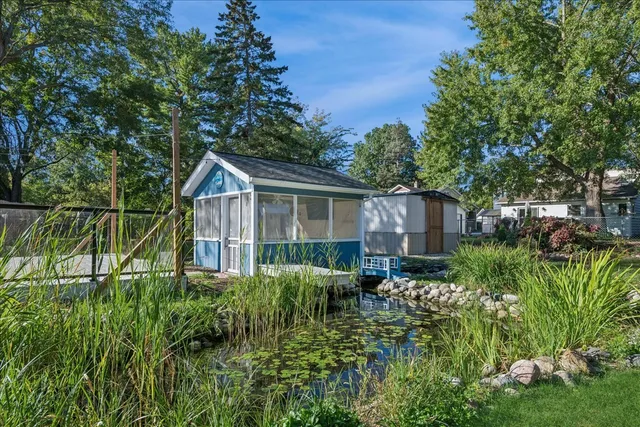 $364,900 | 208 South River Road, Fox River Grove, IL 60021