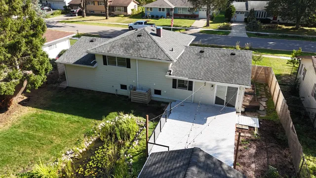 $364,900 | 208 South River Road, Fox River Grove, IL 60021