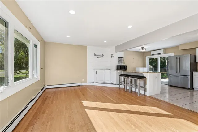 $364,900 | 208 South River Road, Fox River Grove, IL 60021