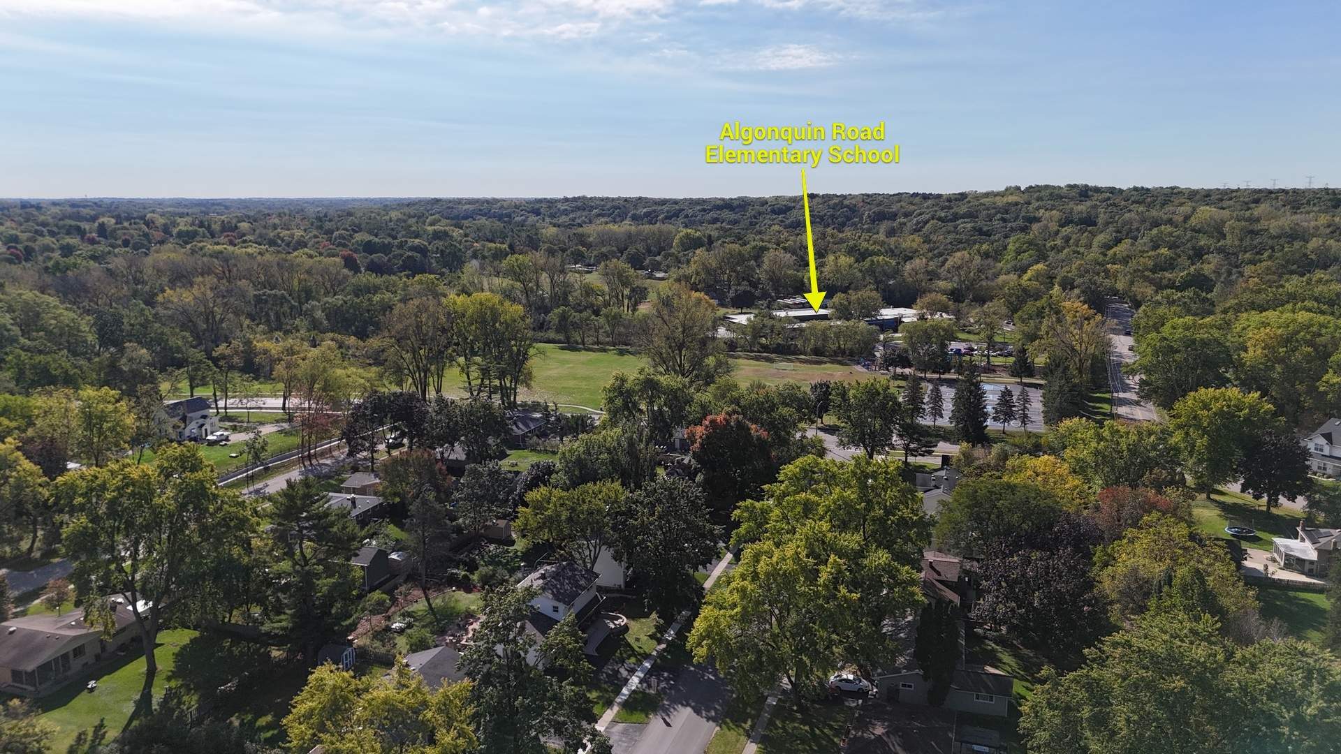 208 South River Road Fox River Grove, IL 60021 - Photo 32 of 40 a view of a city