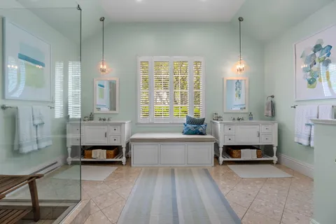 $6,450,000 | 8 Bowsprit Point, Mashpee, MA 02649