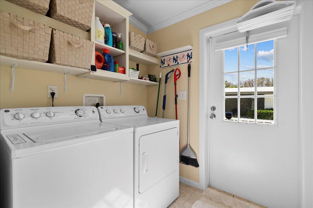 6877 Southeast Delegate Street Hobe Sound, FL 33455 - Photo 21 of 33 08-JLC_2046