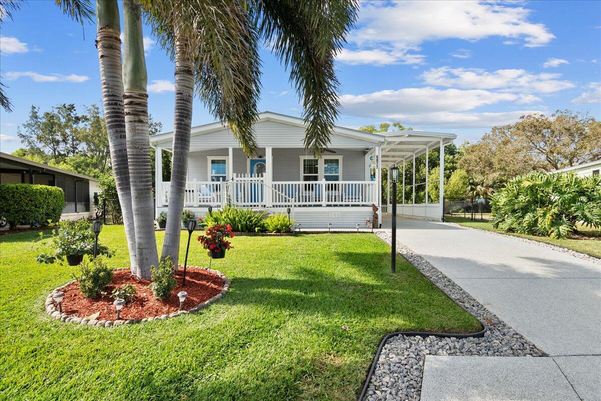 6877 Southeast Delegate Street Hobe Sound, FL 33455 - Photo 3 of 33 01-JLC_1996