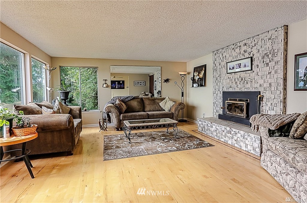 10631 Southeast Cisco Road Port Orchard, WA 98367 - Photo 12 of 25 Gallery Image 12