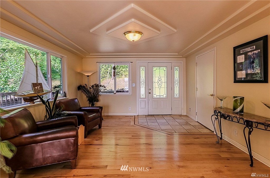 10631 Southeast Cisco Road Port Orchard, WA 98367 - Photo 5 of 25 Gallery Image 5