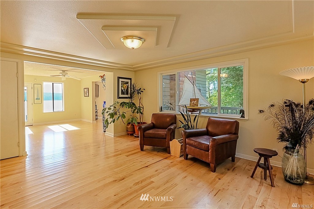 10631 Southeast Cisco Road Port Orchard, WA 98367 - Photo 9 of 25 Gallery Image 9