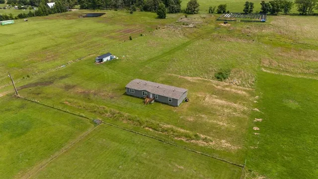 $275,000 | 562 County Road 1220, Grand Saline, TX 75140
