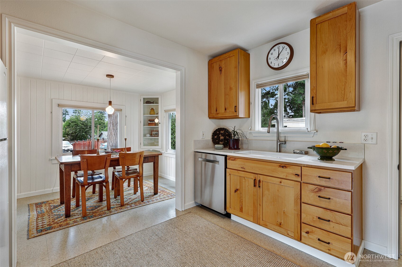 16003 15th Avenue Southwest Burien, WA 98166 - Photo 28 of 36 a very nice looking dining room with cabinets