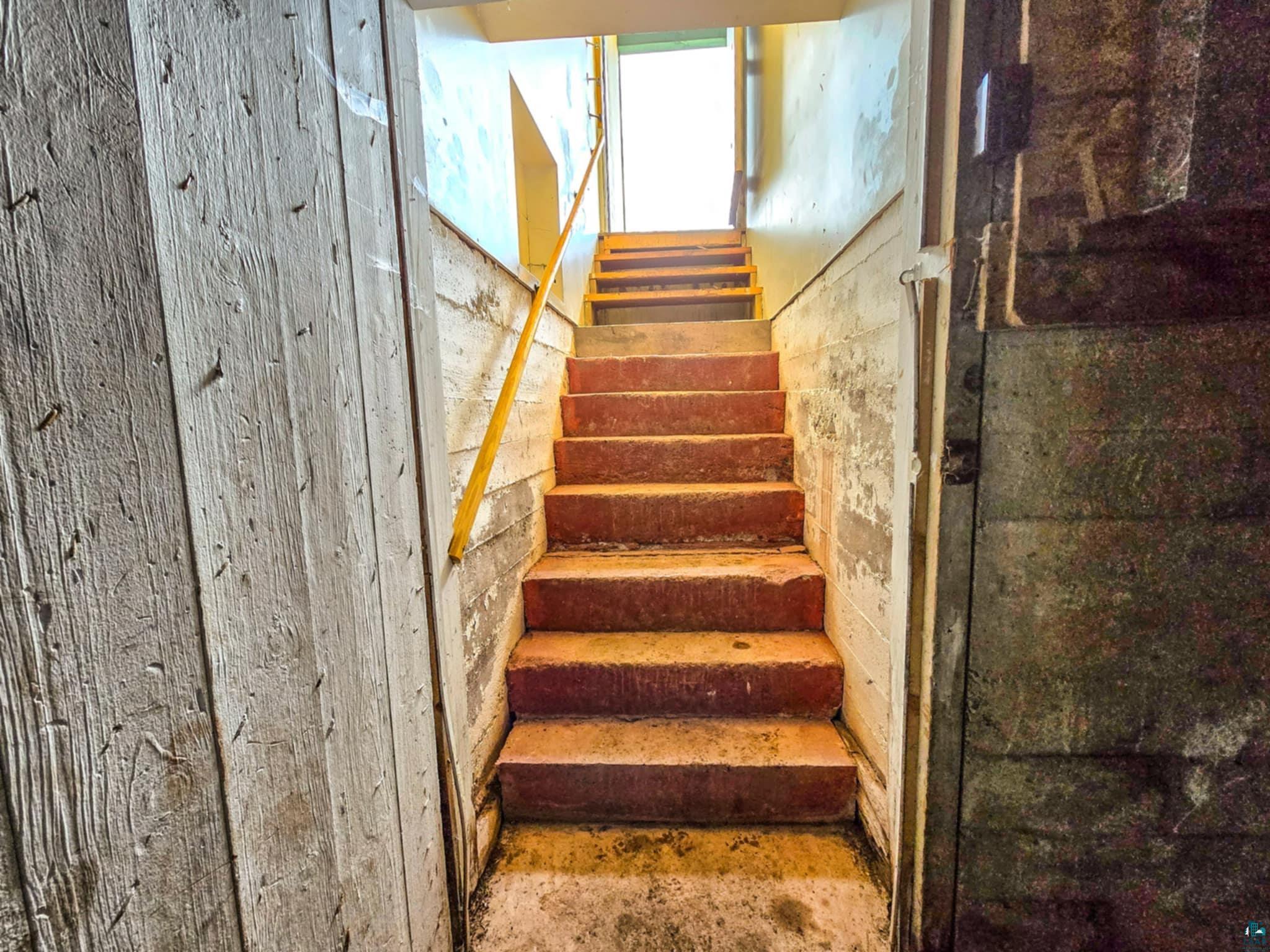66282 County Rd C Marengo, WI 54855 - Photo 18 of 31 View of staircase