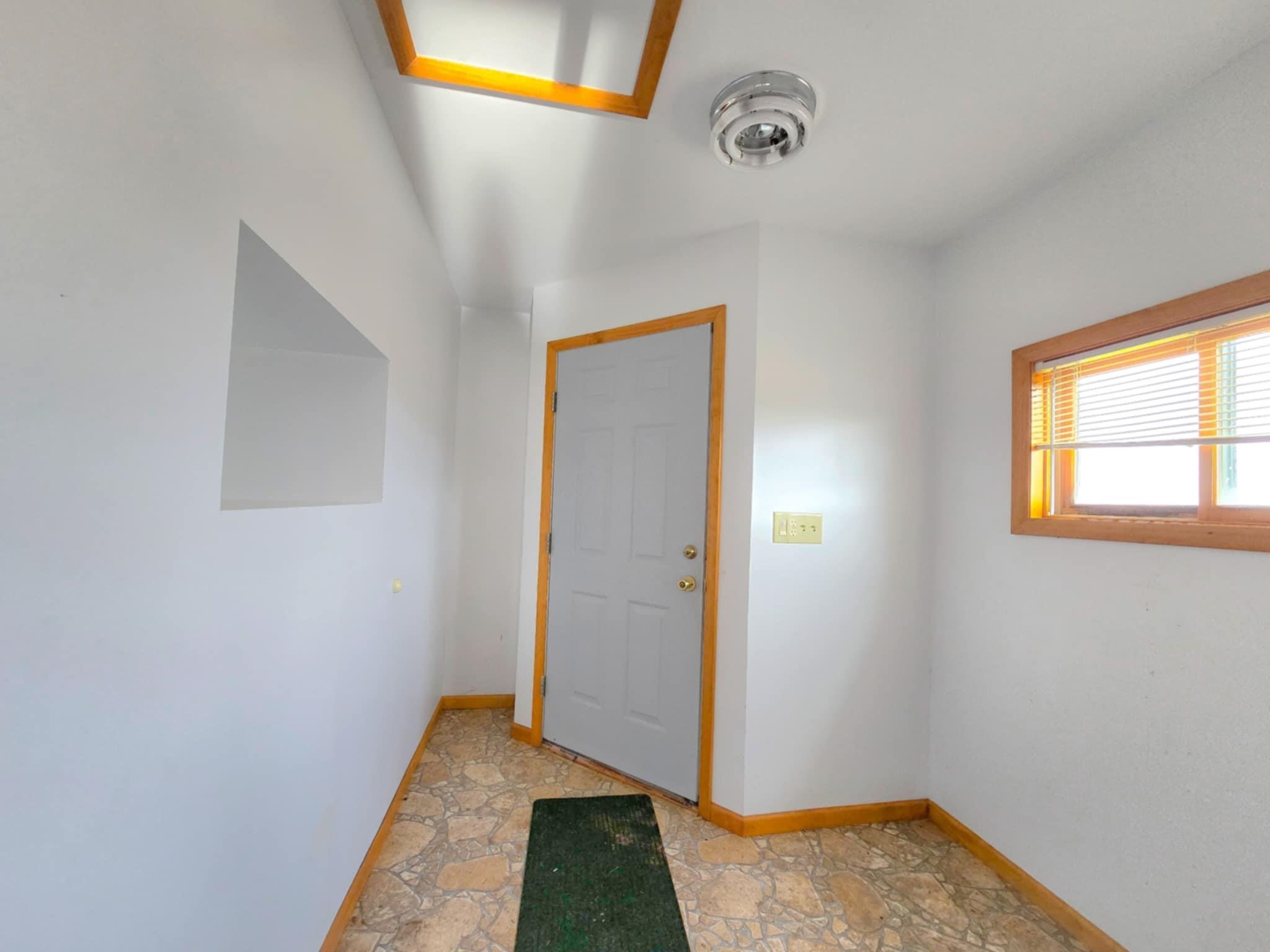 66282 County Rd C Marengo, WI 54855 - Photo 3 of 31 Mudroom