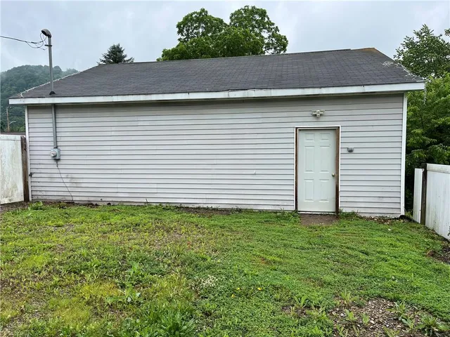 $48,000 | 402 North 10th Street, Apollo, PA 15613