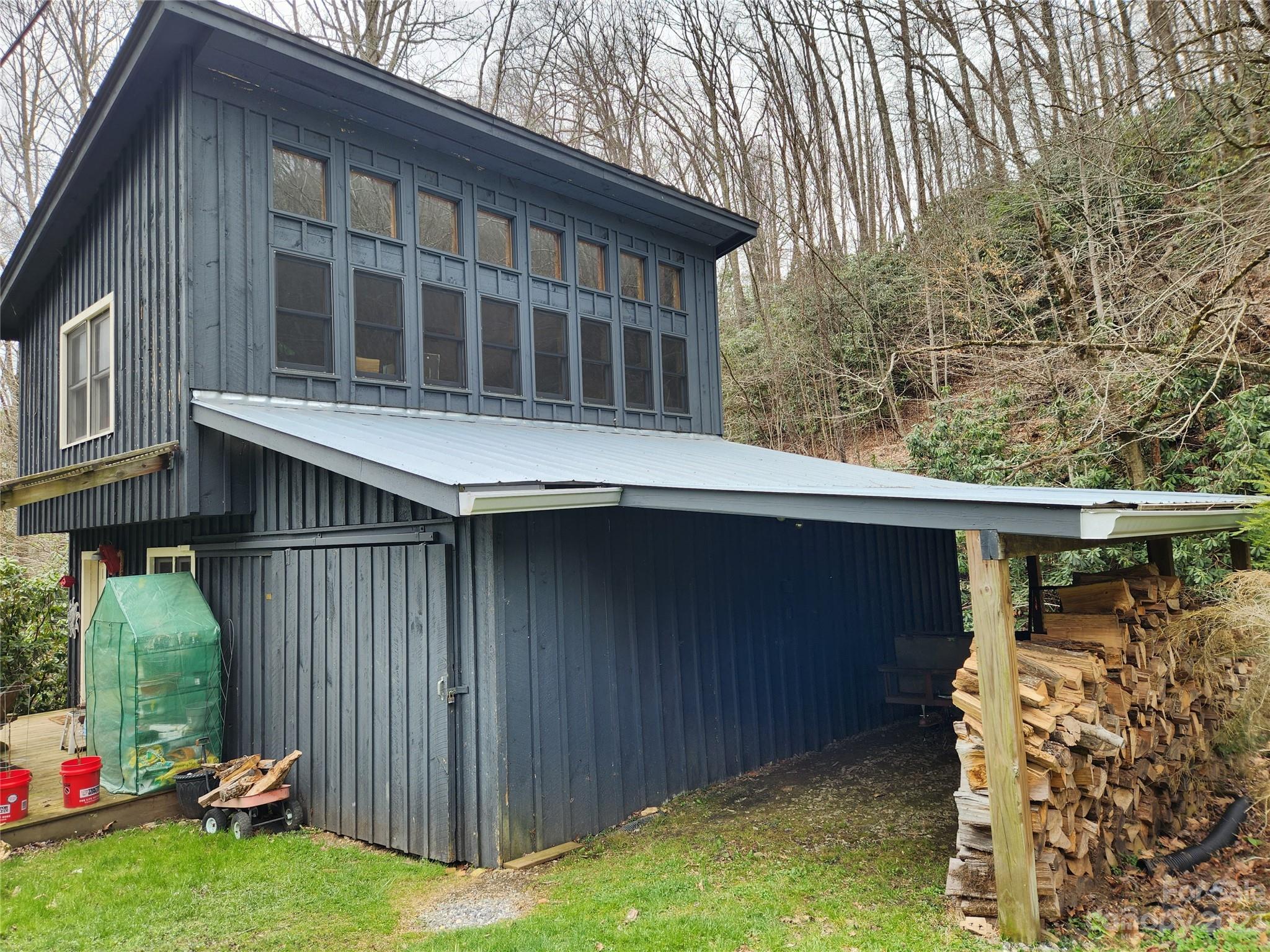 4933 Puncheon Fork Road Mars Hill, NC 28754 - Photo 8 of 33