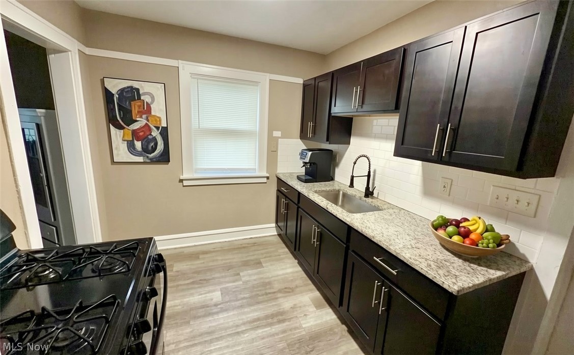 949 Helmsdale Road Cleveland Heights, OH 44112 - Photo 6 of 29 virtually staged