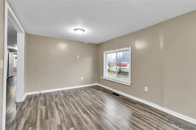 $1,600 | 114 Sawyer Avenue, Tonawanda, NY 14150