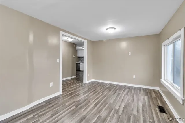 $1,600 | 114 Sawyer Avenue, Tonawanda, NY 14150