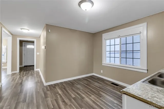 $1,600 | 114 Sawyer Avenue, Tonawanda, NY 14150