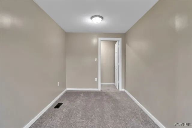 $1,600 | 114 Sawyer Avenue, Tonawanda, NY 14150