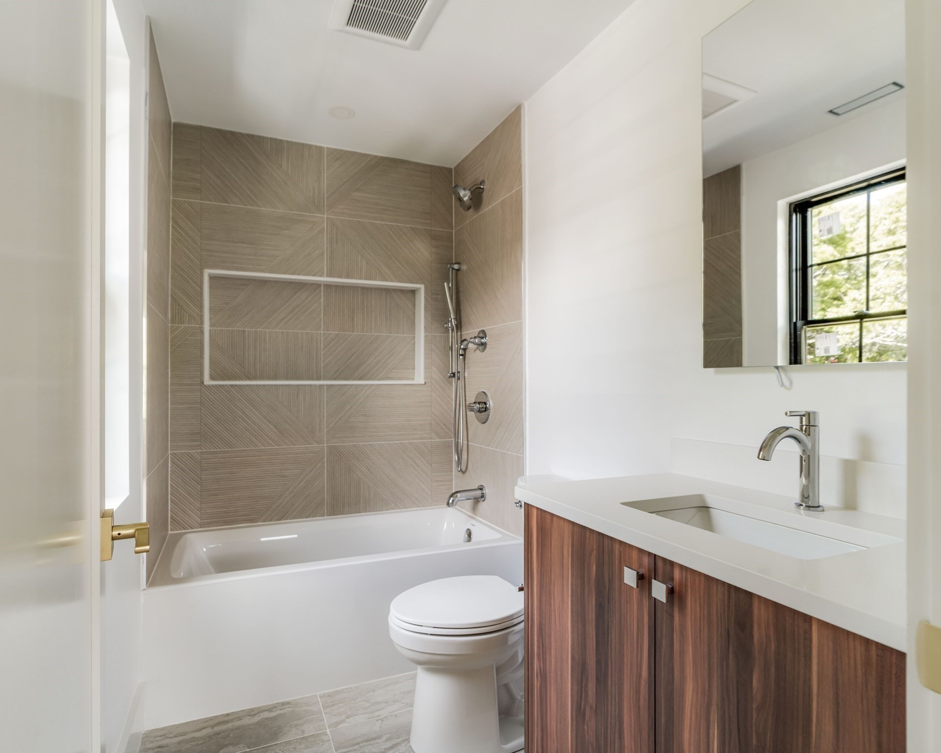 78 Manchester Road Newton, MA 02461 - Photo 35 of 40 Gallery Image 35