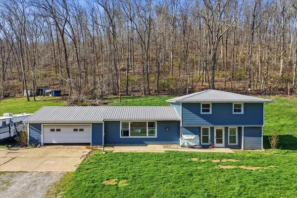 $230,000 | 36680 Highway 36, Warsaw, OH 43844