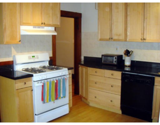105 Hammond Road, Unit 1 Belmont, MA 02478 - Photo 8 of 13 Gallery Image 8