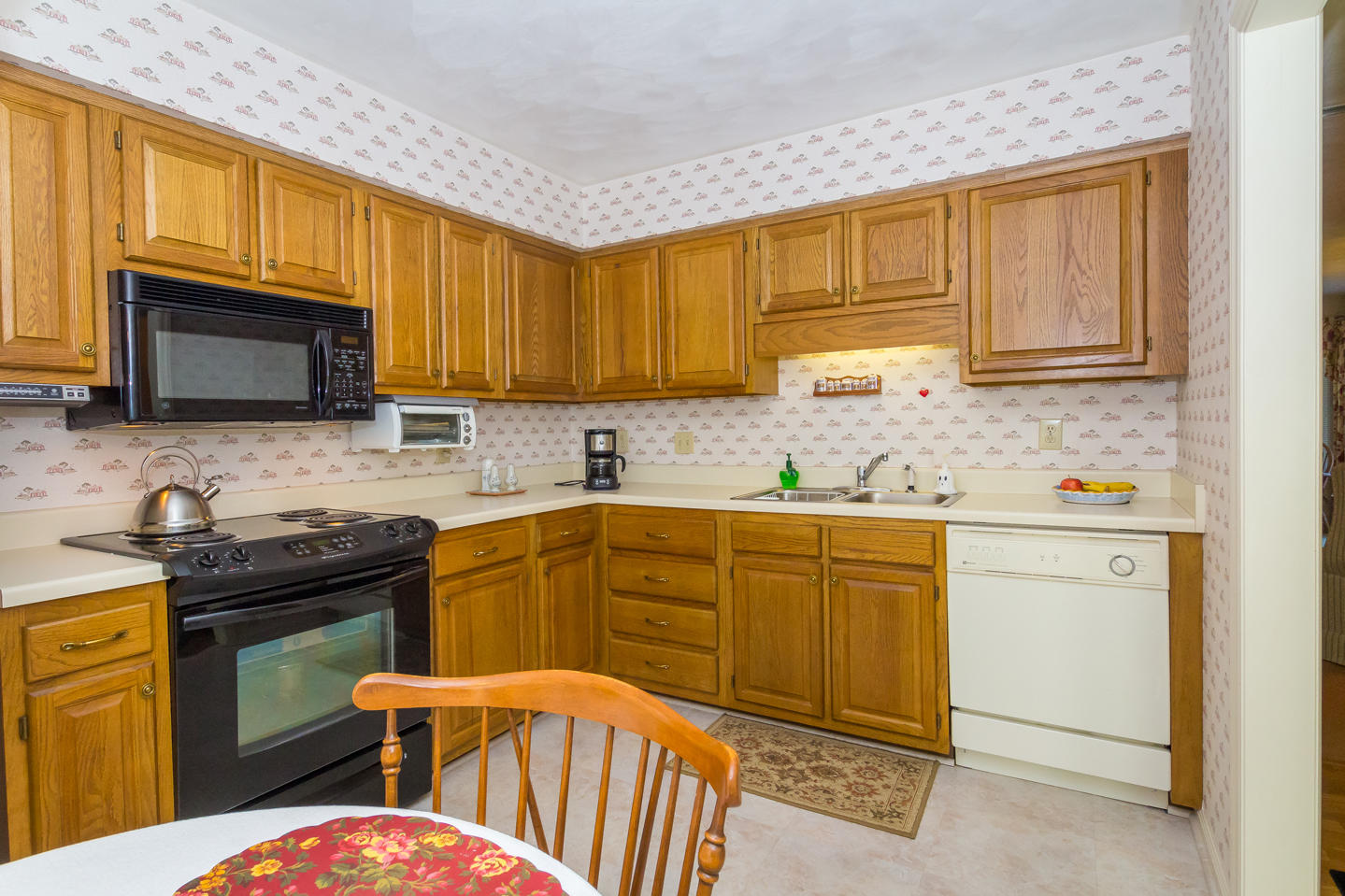 2412 Post Oak Road Salem, VA 24153 - Photo 5 of 9 Kitchen