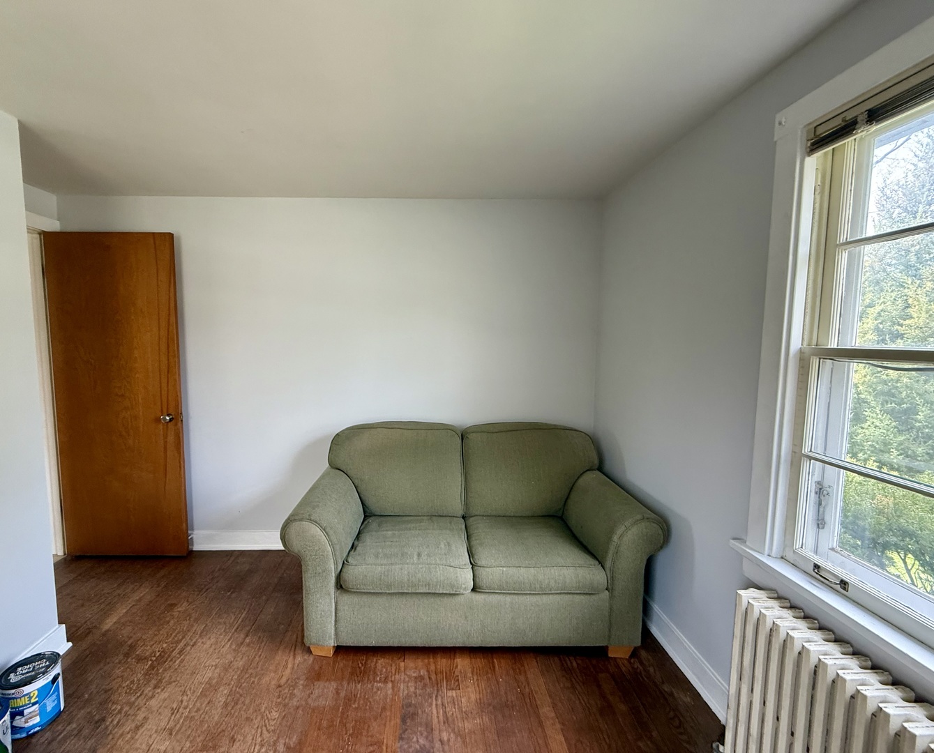 8 North Harrison Street Batavia, IL 60510 - Photo 11 of 22 a living room with furniture and a window