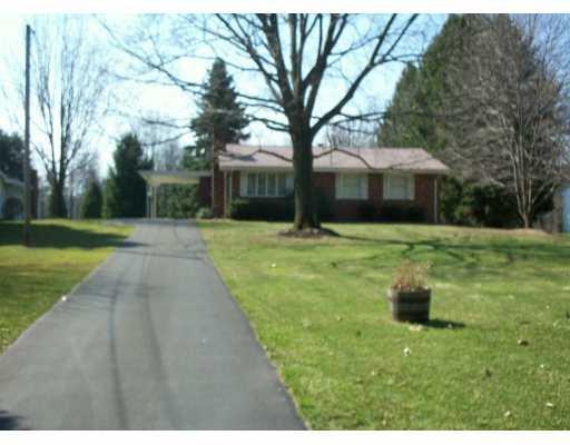 29 Country Club Road Grove City, PA 16127 - Photo 1 of 5 Exterior Front.