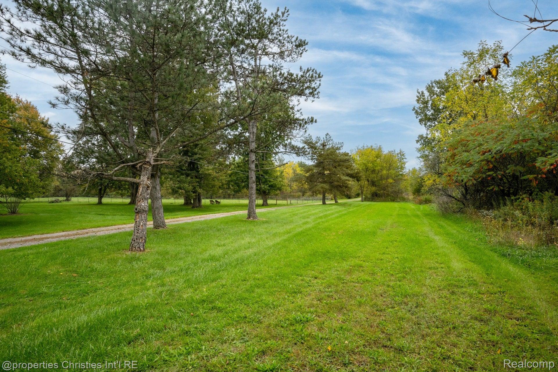 10710 7 Mile Road Northville, MI 48167 - Photo 2 of 8 10710 Seven Mile Road_EC-02.jpg